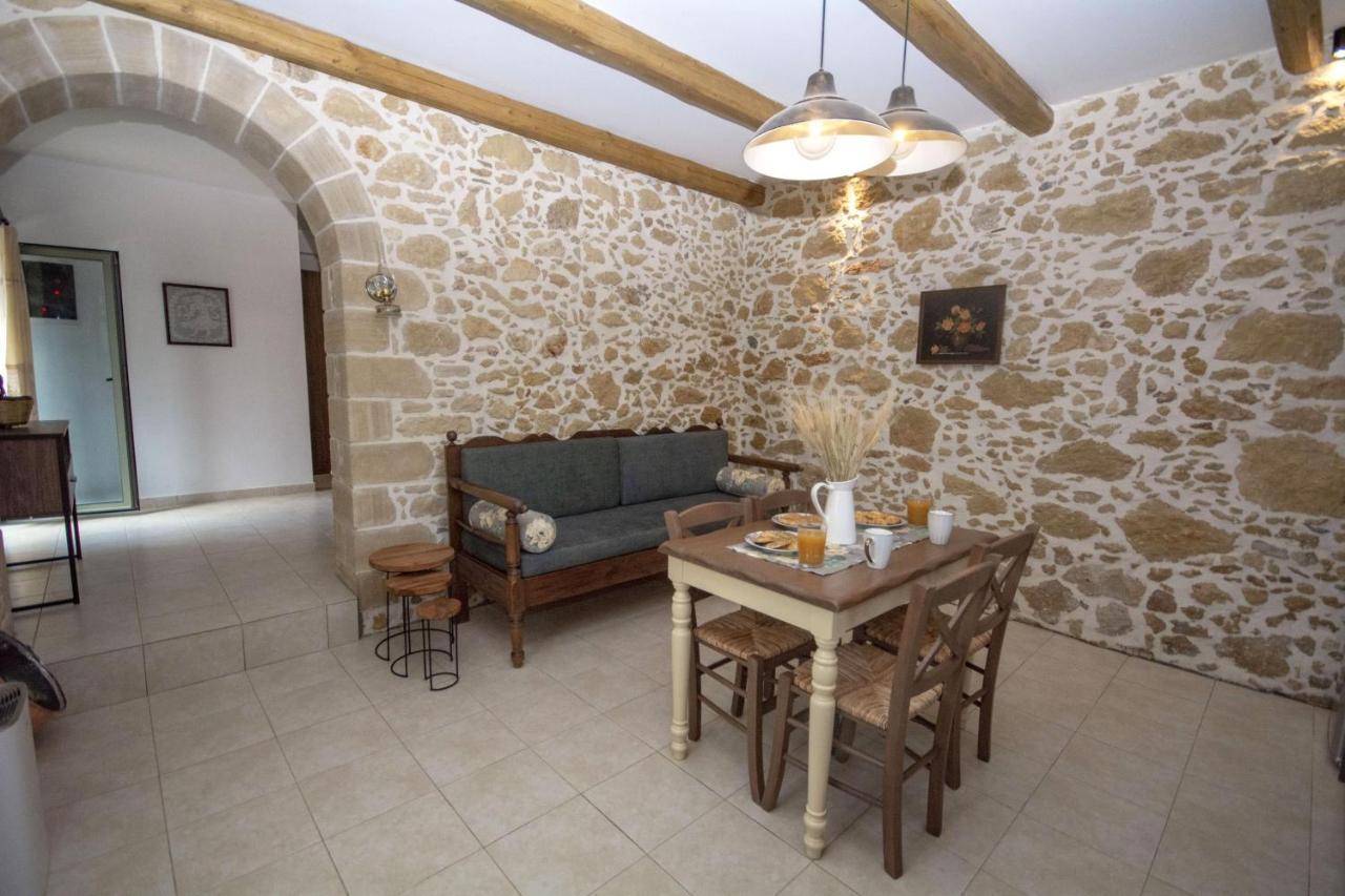 Pamelas House With Jacuzzi Kíssamos Zewnętrze zdjęcie